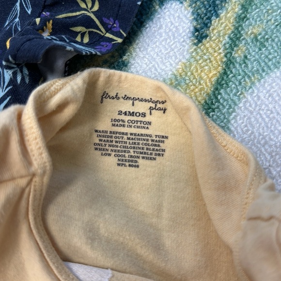 🌿5/$10🌿24 Months Baby Lot - Picture 5 of 6